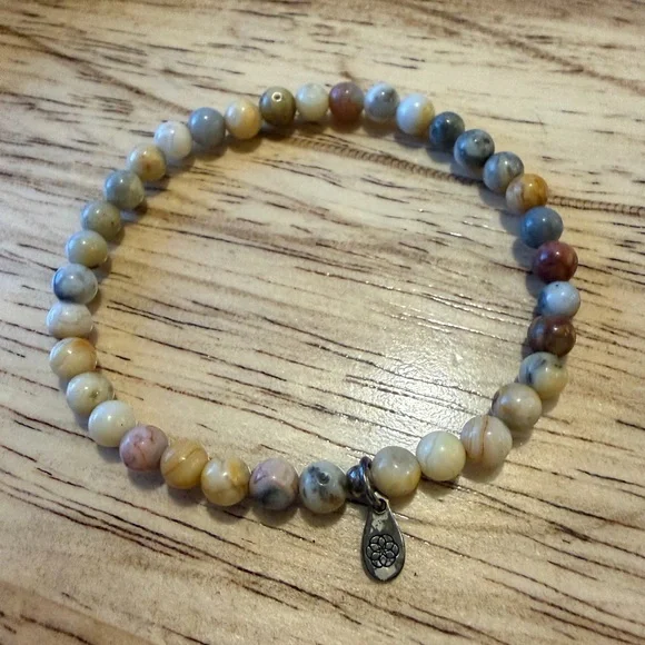 💎Bamboo leaf Energy Tiny Rituals stones bracelet beige neutrals colors - Picture 3 of 5